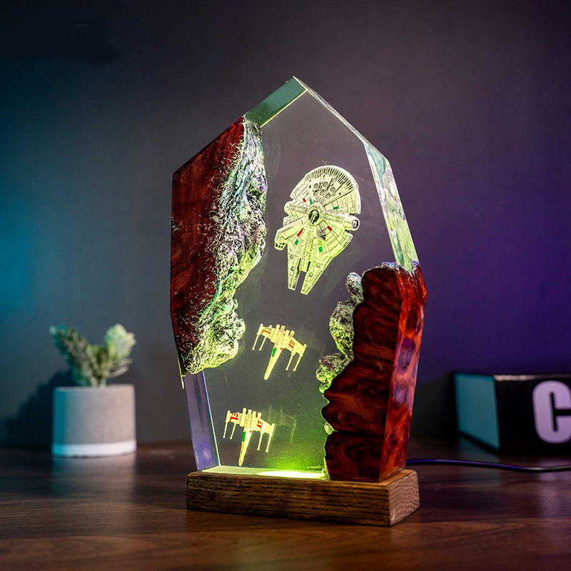 Table Resin Lamp Universe War  - đánh giá và giá Eve Party