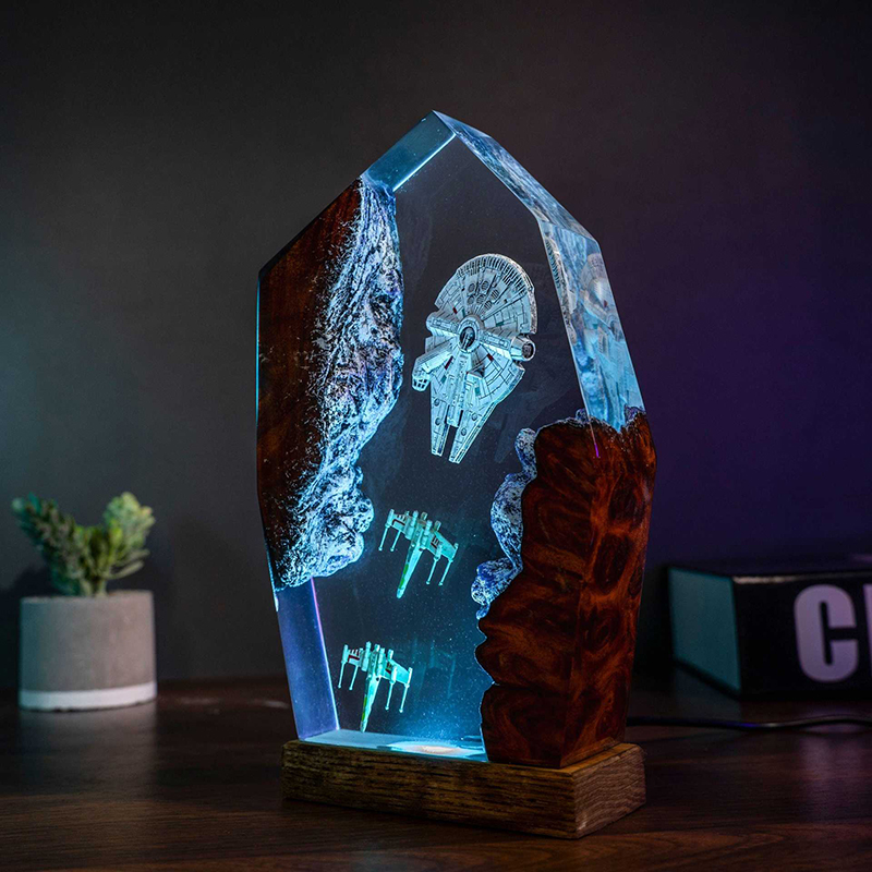 Table Resin Lamp Universe War  - đánh giá và giá Eve Party